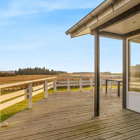 With Fjord View, Wilderness Bath And Hot Tub Feriehus Snedsted